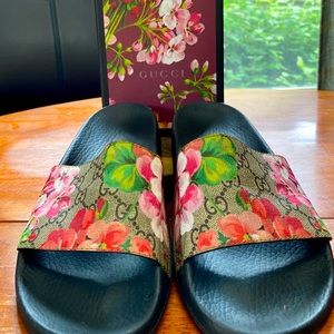 Gucci floral slides